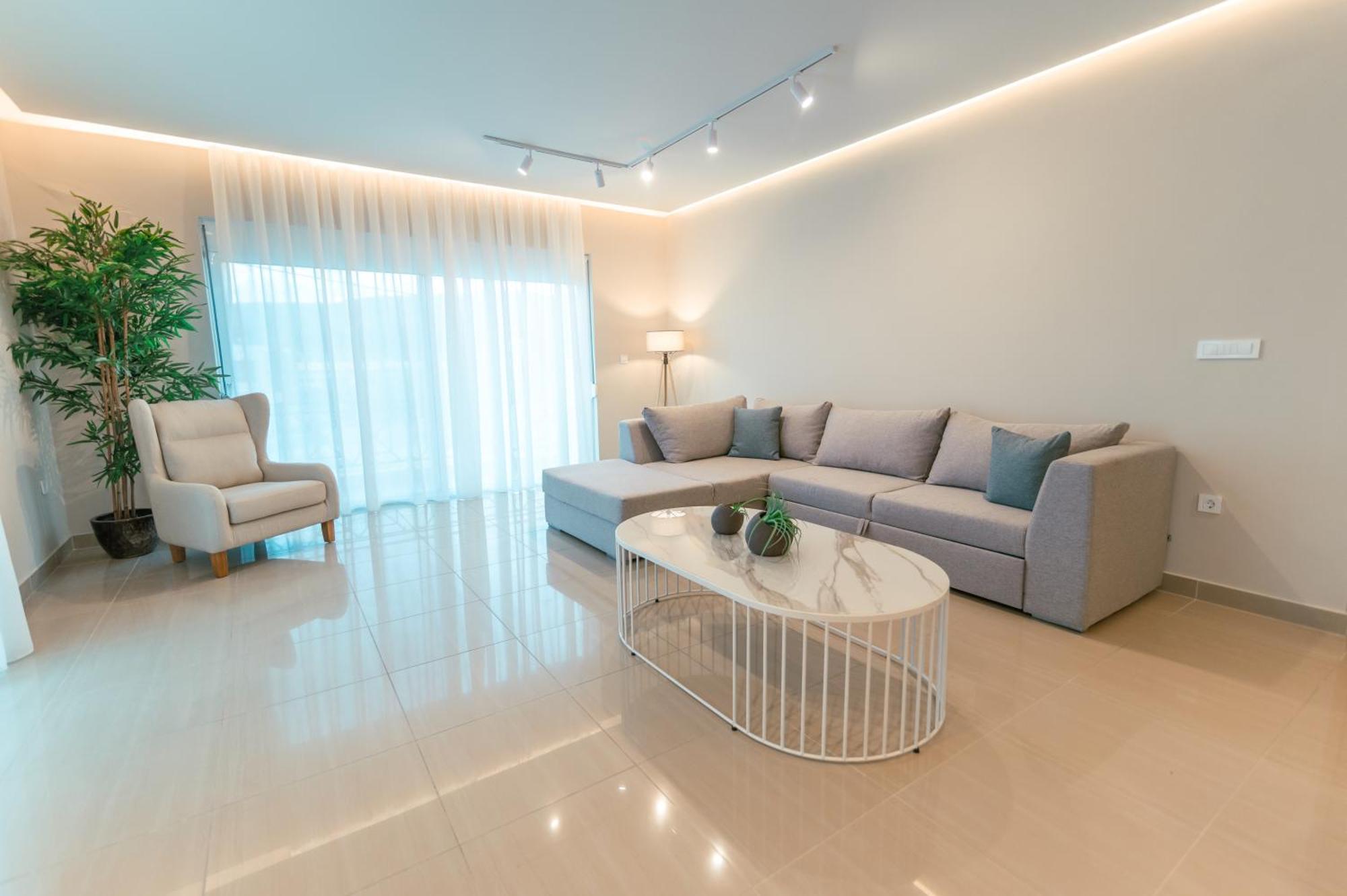 Brand New Elegant Suite Platanion Luaran gambar